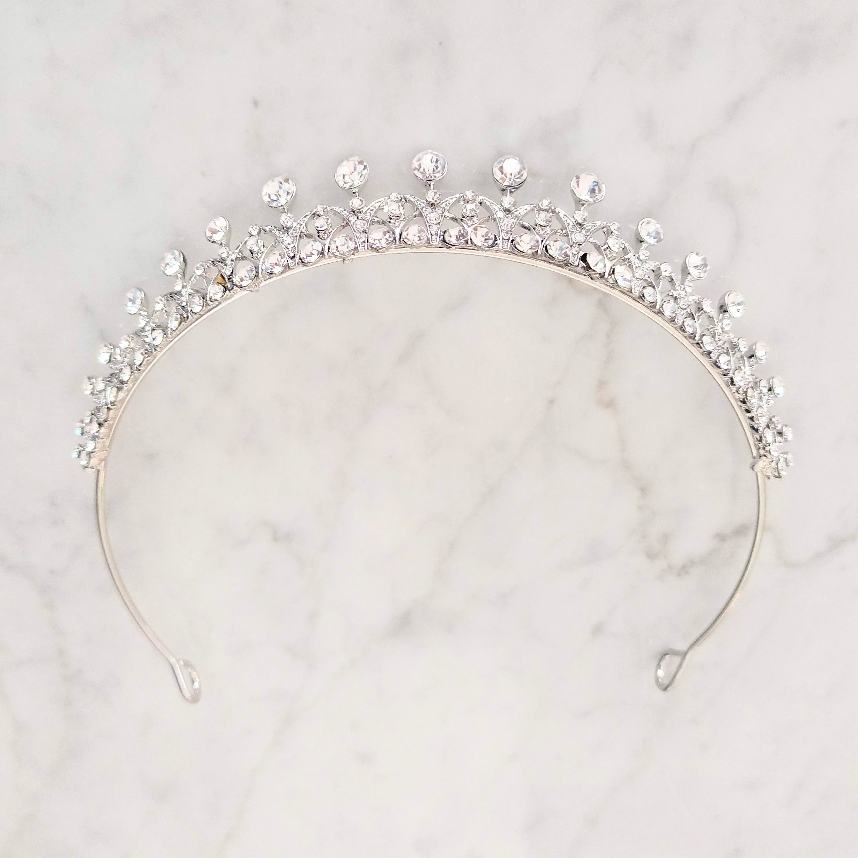 LYNN TIARA