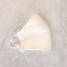 Cargar imagen en el visor de la galería, CB103 Cubrebocas color Ivory Liso