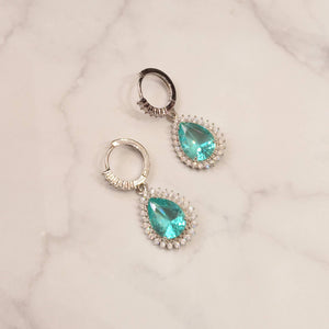 AP537 ARETES PLATEADOS CON GOTA AQUA