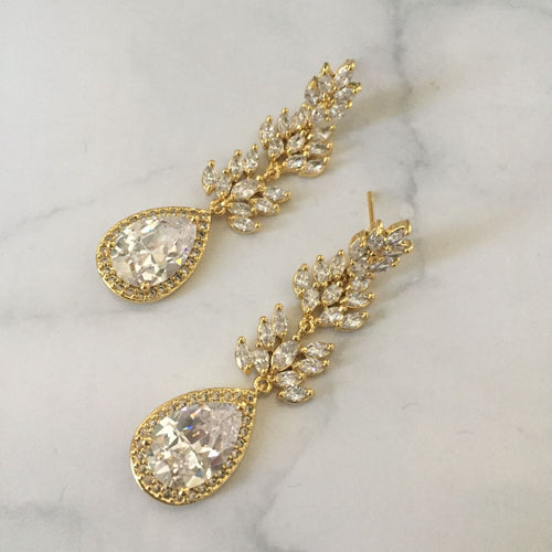AD309 ARETES DORADOSS MARQ GOTA C CIRC