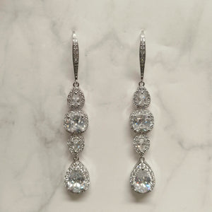 AP512 ARETES PLATA GOTA Y CUBO LARGO