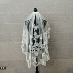 CROACIA VELO IVORY CORTO 95 CM ENCAJE ORILLA Y CENTRAL VI228