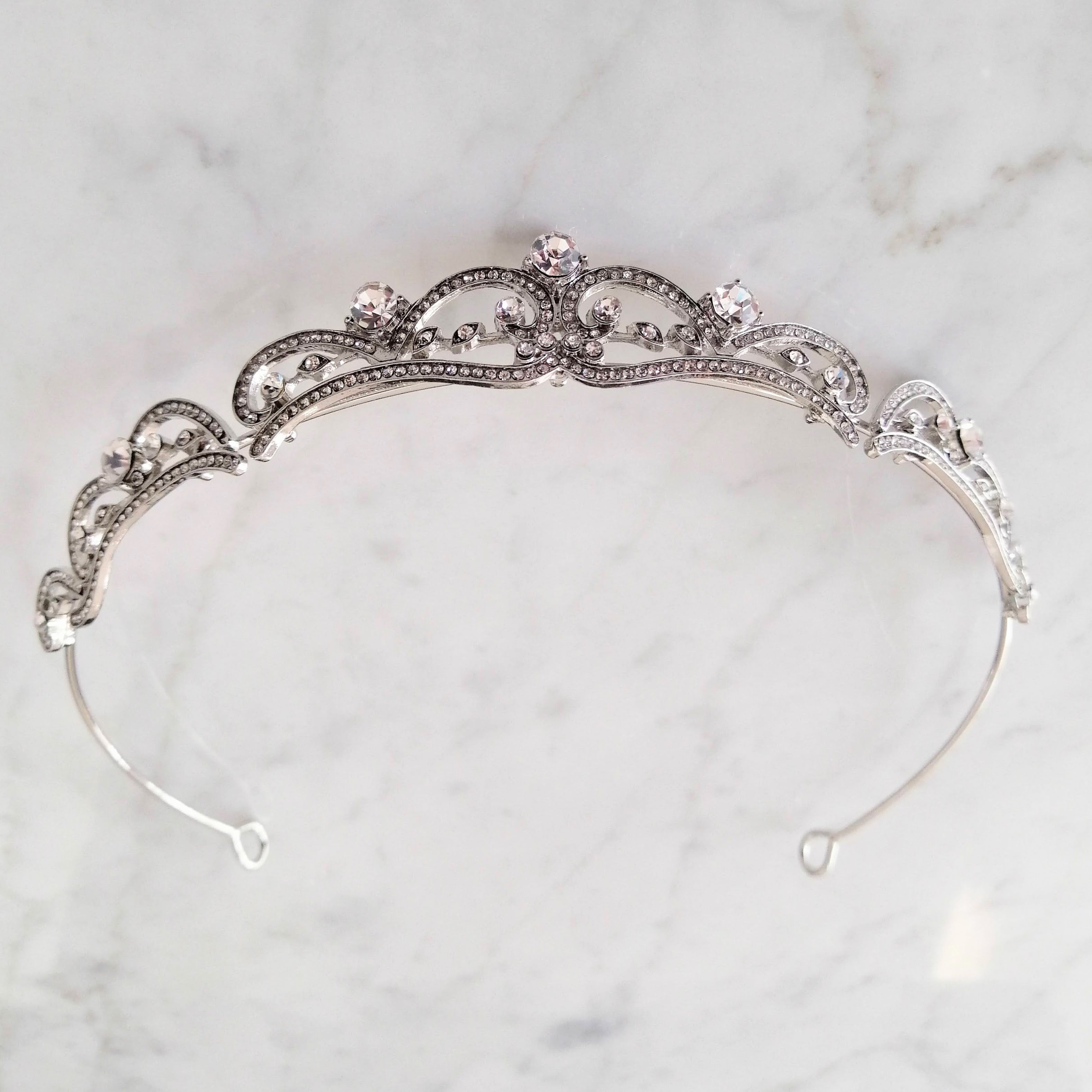 TIARA BARB