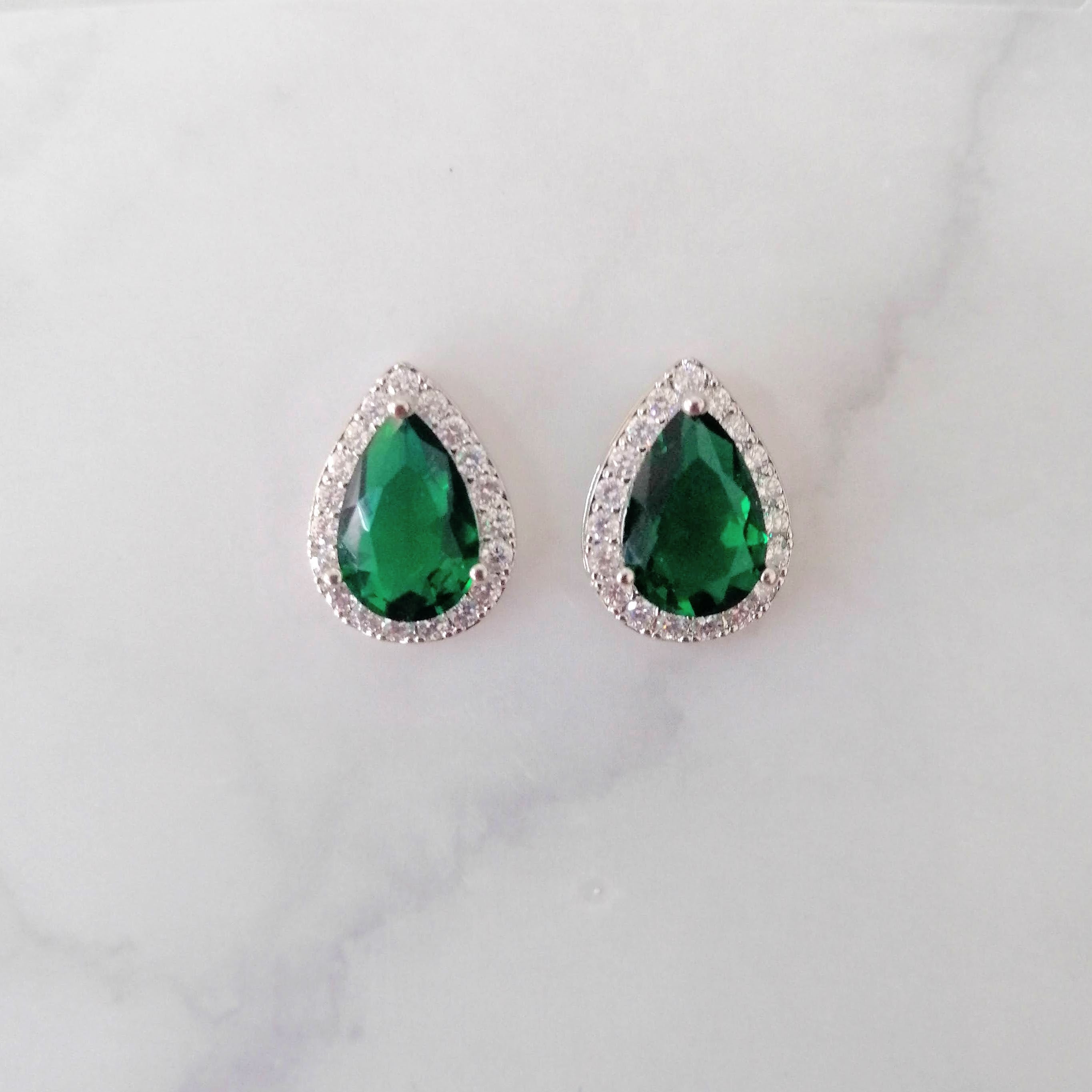 AP890 ARETES PLATEADOS SOLO GOTA VERDE