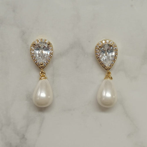 AD387 ARETES DORADOS GOTA CON PERLA