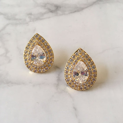 AD270 ARETES DORADOS GOTA GDE