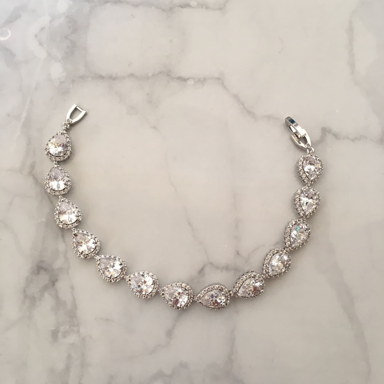 PP241 PULSERA PLATA GOTA CLASICA