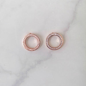 AR876 ARETES ROSAS CIRCULO HUE
