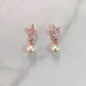 AR862 ARETES ROSAS MARQ PERLA MINI