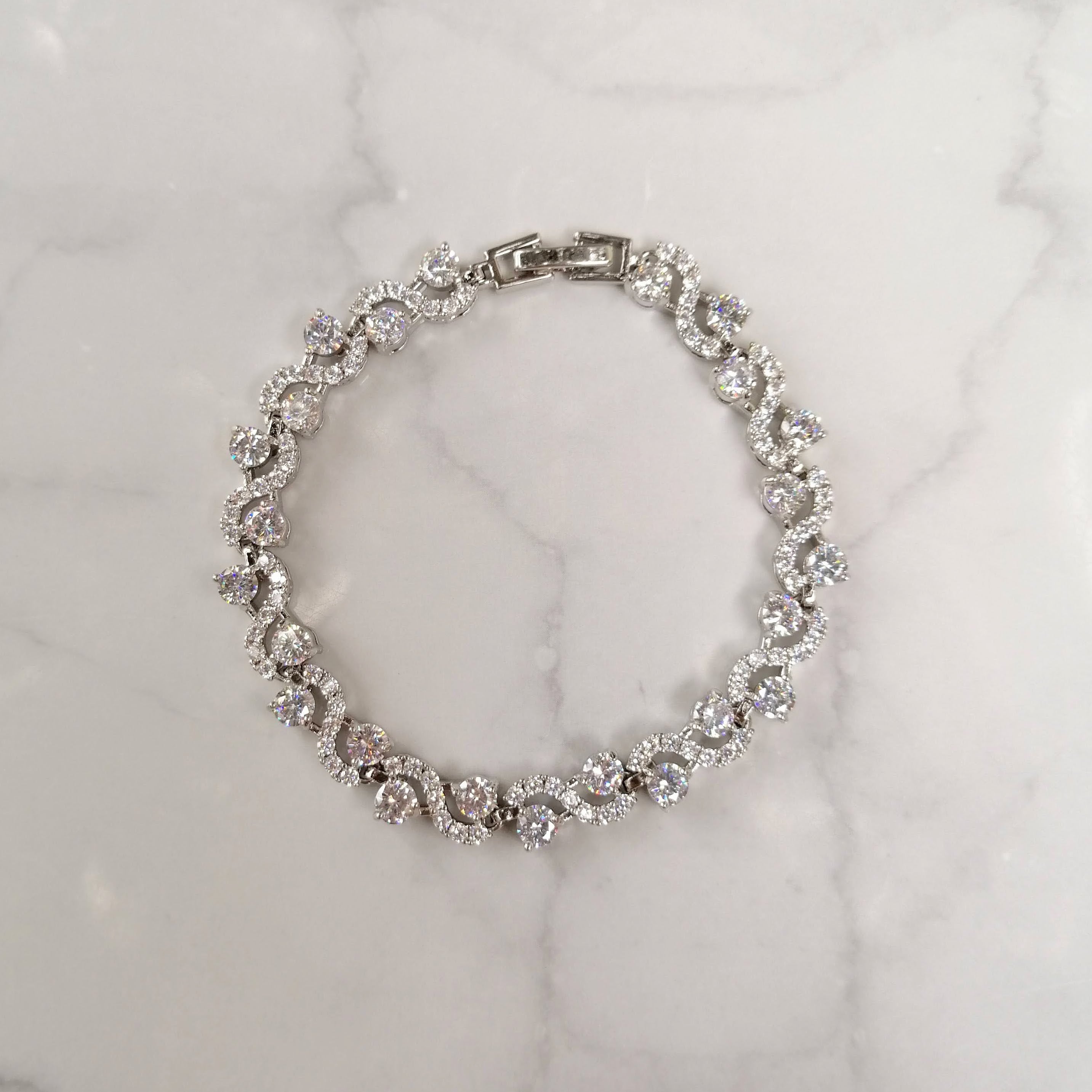 PP851 PULSERA PLATEADA ZIGZAG CON CIRC